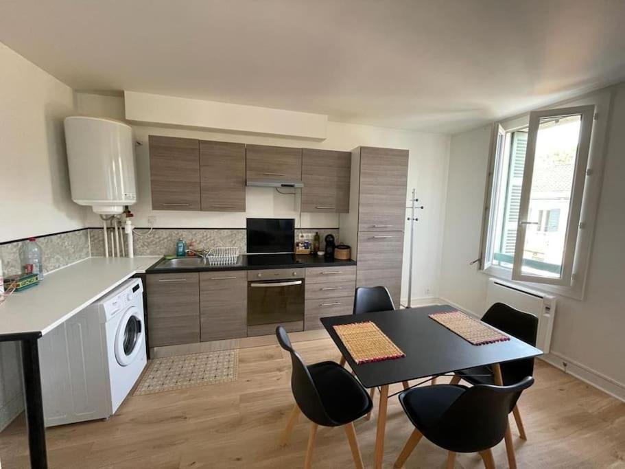 Appartement Avec Terrasse, Parking Gratuit Périgueux Exterior foto